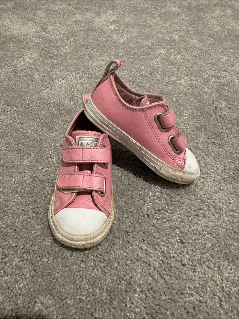 Girls converse size 8